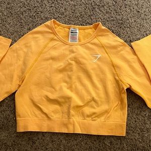 GYMSHARK VITAL SEAMLESS LONG SLEEVE YELLOW CROP TOP Size medium